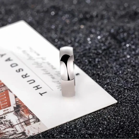 Men’s 6mm polished Titanium comfort band wedding ring NIB 11 - Picture 5 of 11